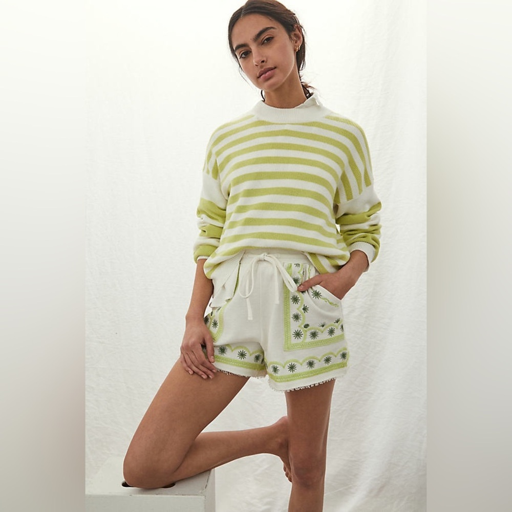 anthropologie marka embroidered pull on shorts